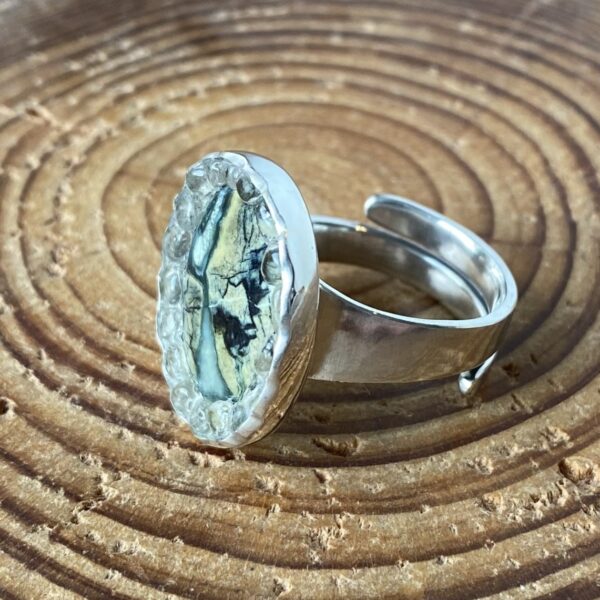 Pieces for Peace Ring, Silberschmuck, Ring mit Heilstein, Silberring mit Edelstein, Schmuck mit Botschaft, Ring Silber, Silberring, Ring aus Silber, Ring individuell anfertigen lassen, Ring Unikat Handarbeit, Ring außergewöhnlich, Ring extravagant, Ring Handarbeit, Ring handgefertigt, Ring handgemacht, handgearbeiteter Ring, handgefertigter Ring, handgemachter Ring, Ring handmade, Silberschmuck Handarbeit, Silberschmuck handgefertigt, Silberschmuck handgemacht, Schmuck Handarbeit, Schmuck handgefertigt, Schmuck handgemacht, handgearbeiteter Silberschmuck, handgefertigter Silberschmuck, handgemachter Silberschmuck, handgearbeiteter Schmuck, handgefertigter Schmuck, handgemachter Schmuck, Ring individuell anfertigen lassen, Ring personalisiert, Schmuck personalisiert, personalisierter Schmuck, personalisierter Ring, Ring Silber, Silberring, Silberring mit Stein, Ring mit Erinnerung, Silberschmuck Handarbeit, Sterling Silber