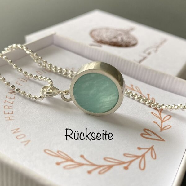 Pieces for Peace, Schmuck für Frieden, Peace Schmuck, Schmuck mit Botschaft, Erinnerungsschmuck, Andenkenschmuck, außergewöhnliche Kettenanhänger, Schmuck Handarbeit, Schmuck handgefertigt, Schmuck handgemacht, handgearbeiteter Schmuck, handgefertigter Schmuck, handgemachter Schmuck, Erinnerungsschmuck Handarbeit, Erinnerungsschmuck handgefertigt, Erinnerungsschmuck handgemacht, handgearbeiteter Erinnerungsschmuck, handgefertigter Erinnerungsschmuck, handgemachter Erinnerungsschmuck, Andenkenschmuck Handarbeit, Andenkenschmuck handgefertigt, Andenkenschmuck handgemacht, handgearbeiteter Andenkenschmuck, handgefertigter Andenkenschmuck, handgemachter Andenkenschmuck, Kettenanhänger Handarbeit, Kettenanhänger handgefertigt, Kettenanhänger handgemacht, handgearbeiteter Kettenanhänger, handgefertigter Kettenanhänger, handgemachter Kettenanhänger, Kettenanhänger handmade, Andenkenschmuck Haare, Andenkenschmuck Katze, Erinnerungsschmuck Hund, Erinnnerungsschmuck Pferd, Erinnerungsschmuck Asche, Erinnerungsschmuck aus Asche, Erinnerungsschmuck mit Haaren, Kettenanhänger, Andenken Kettenanhänger, Silber Kettenanhänger, Kettenanhänger mit Erinnerung, Kettenanhänger mit Tierhaaren, Kettenanhänger mit Asche, Ascheschmuck, Schmuck Erinnerung, Schmuck Andenken, Schmuck aus Tierhaar, Schmuck aus Asche, Ascheschmuck für Mensch und Tier, handgefertigter Erinnerungsschmuck aus Haaren Fell Asche, Schmuck Erinnerung Haustier, Schmuck Erinnerung Verstorbene, Schmuck Andenken Haustier, Schmuck Andenken Hund, Schmuck Andenken Katze, Schmuck Andenken Pferd, Silberschmuck Handarbeit, Sterling Silber, Memory Jewel, Rest in Peace, Memories