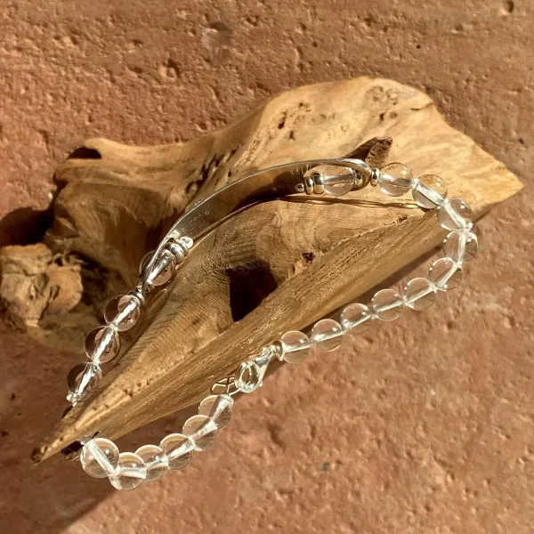 Pieces for Peace, Schmuck für Frieden, Peace Schmuck, Schmuck mit Botschaft, Armband, personalisiert, Schrift, Silberdraht Buchstaben, Schmuck individuell anfertigen lassen, Schmuck Handarbeit, Schmuck handgefertigt, Schmuck handgemacht, handgearbeiteter Schmuck, handgefertigter Schmuck, handgemachter Schmuck, Armband Handarbeit, Armband handgefertigt, Armband handgemacht, handgearbeitetes Armband, handgefertigtes Armband, handgemachtes Armband, Perlen geknotet, Armband handgeknotet, Kette geknotet, Armband handmade, Heilstein Armband handgemacht, Armband Heilsteine, Heilstein Armband Wirkung, Armband geknotet, Heilsteinarmband, Perlenarmband handgeknotet, Bergkristall, Bergkristall Wirkung, Bergkristall Schmuck, Weltfrieden Schmuck, Frieden Schmuck Armband, handgefertigter Schmuck, Armband aus Handarbeit, Armband Heilstein, Peace Armband Edelstein, Armband kristall Edelsteinperlen, Armband Edelstein kristall, Armband kristall Perlen, kristall, Perlenarmband Edelstein, Perlenschmuck Armband, Edelsteinarmband Peace, Sterling Silber, Botschaft für Frieden, Botschaft für Peace, Peace on Earth, Give Peace a Chance, Peace and Love, Peace Zeichen, Peace Symbol, Friedenstaube, Peace Message, Peace of Mind, World Peace, Innerer Frieden, Friedensbewegung, Friedensaktivist, Peacemaker, Friedensmanifest, Friedensappell, Friedensvertrag, Friedensverhandlung, Friedenstreck, Friedensmal, Peace Bell, Pax Terra, Peace is beautiful, Peace is coming, Peace one day